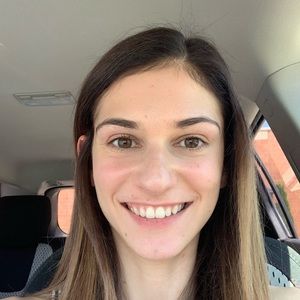 Meet your Posher, Lauren